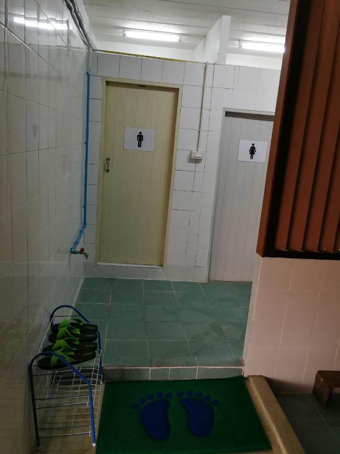 Room58 Bangkok Exteriör bild
