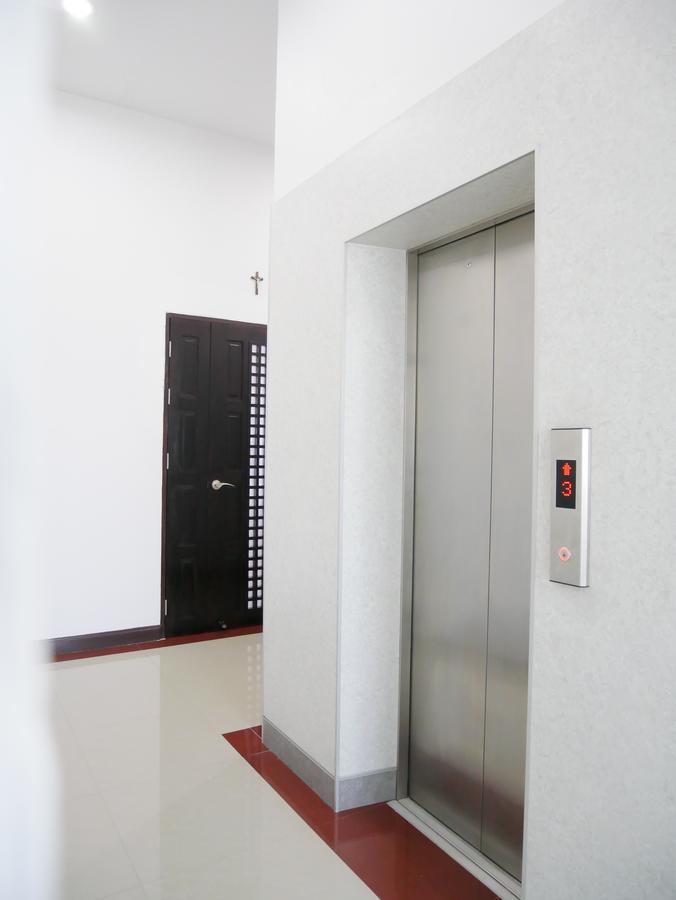 Room58 Bangkok Exteriör bild