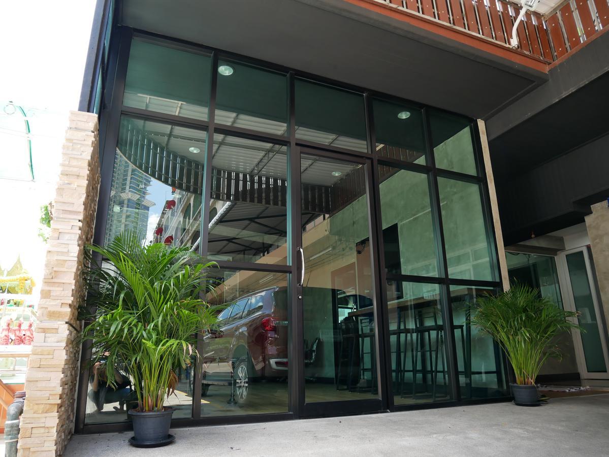 Room58 Bangkok Exteriör bild