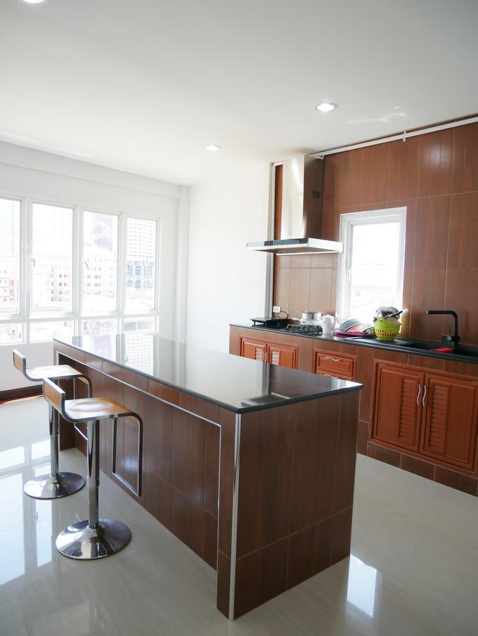 Room58 Bangkok Exteriör bild