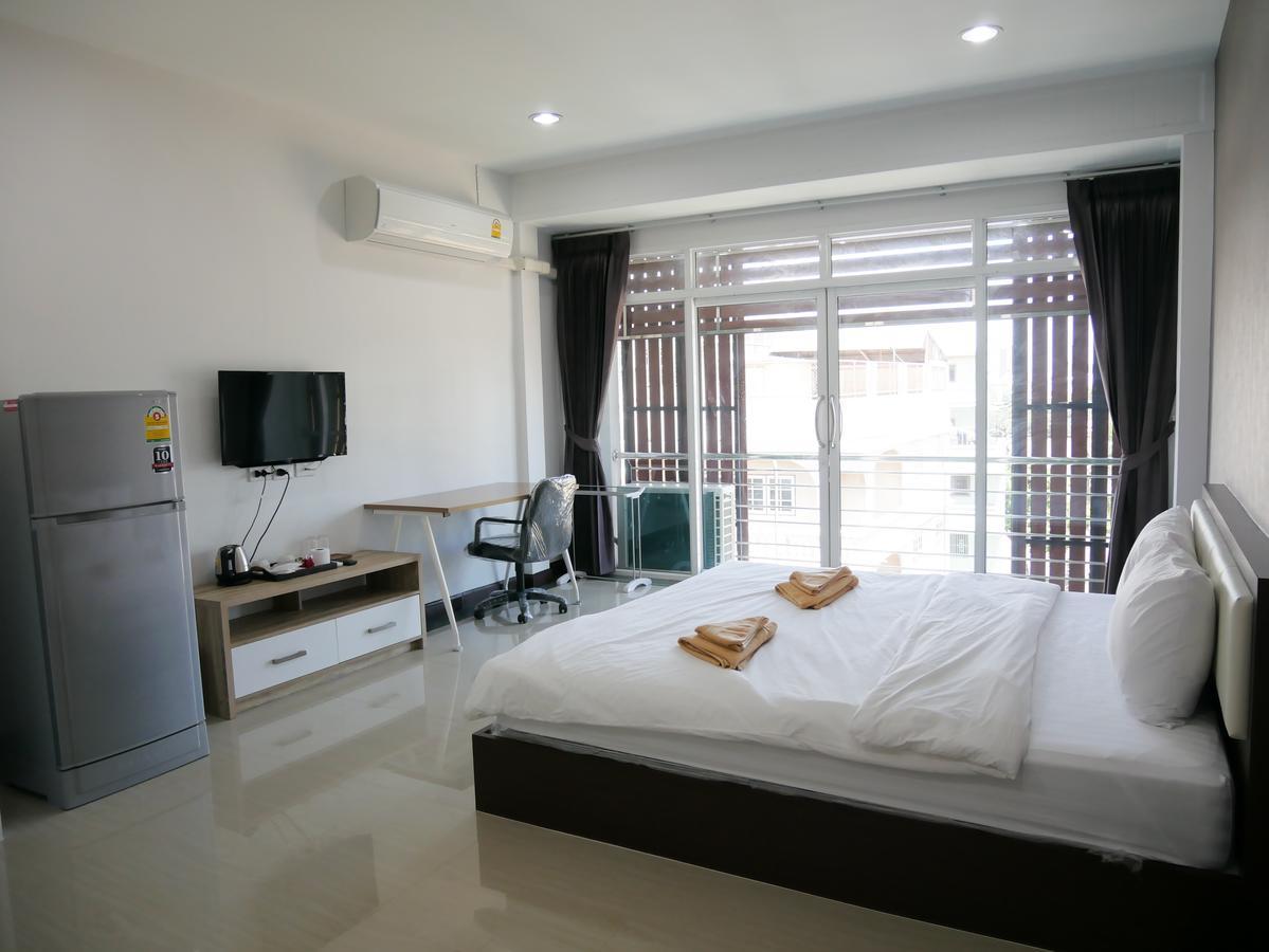 Room58 Bangkok Exteriör bild
