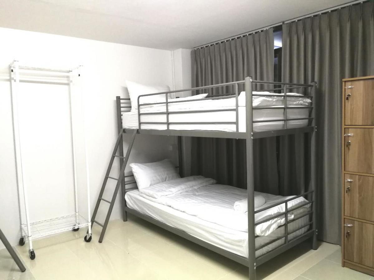 Room58 Bangkok Exteriör bild